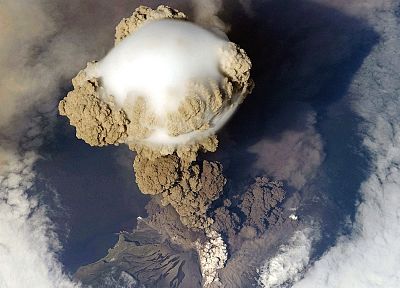 дым, пик, Международная космическая станция, извержение - обои на рабочий стол