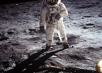 Луна, астронавты - оригинальные обои рабочего стола