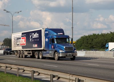 грузовики, транспортные средства - обои на рабочий стол