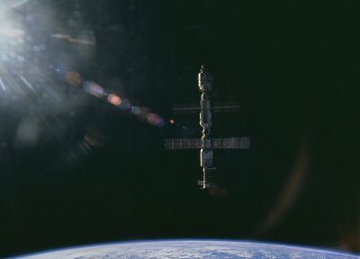космическая станция - оригинальные обои рабочего стола