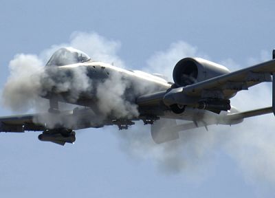 самолет, военный, дым, бородавочник, пушки, транспортные средства, А-10 Thunderbolt II, 10 - - случайные обои для рабочего стола