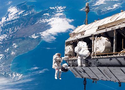 астронавты, космос - обои на рабочий стол