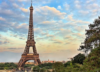 Эйфелева башня, Париж, облака - случайные обои для рабочего стола
