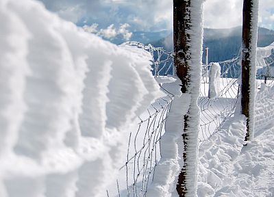 снег, заборы, цепи ссылка забор - оригинальные обои рабочего стола