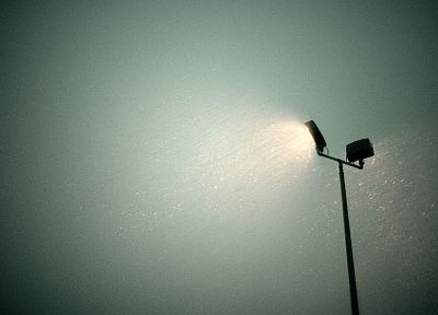 Nine Inch Nails, фонари, призраки - копия обоев рабочего стола