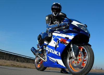 Suzuki, мотоциклы - обои на рабочий стол