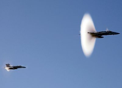 самолет, военный, военно-морской флот, транспортные средства, F- 18 Hornet, реактивный самолет, звуковой барьер, Sonic Boom - обои на рабочий стол
