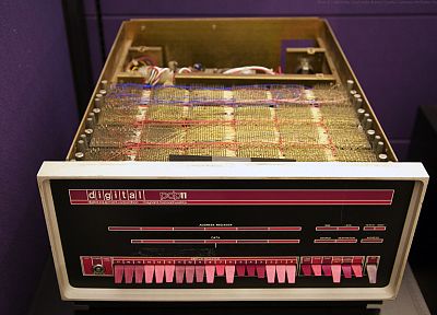 история компьютеров, декабрь, PDP- 11 - случайные обои для рабочего стола