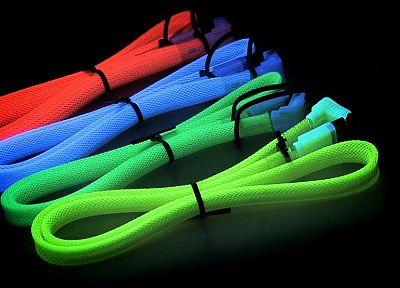 многоцветный, кабели, темный фон, флуоресцентный, SATA кабели - обои на рабочий стол