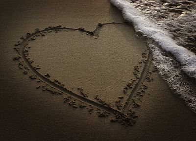 песок, модели, сердца, море, пляжи - оригинальные обои рабочего стола